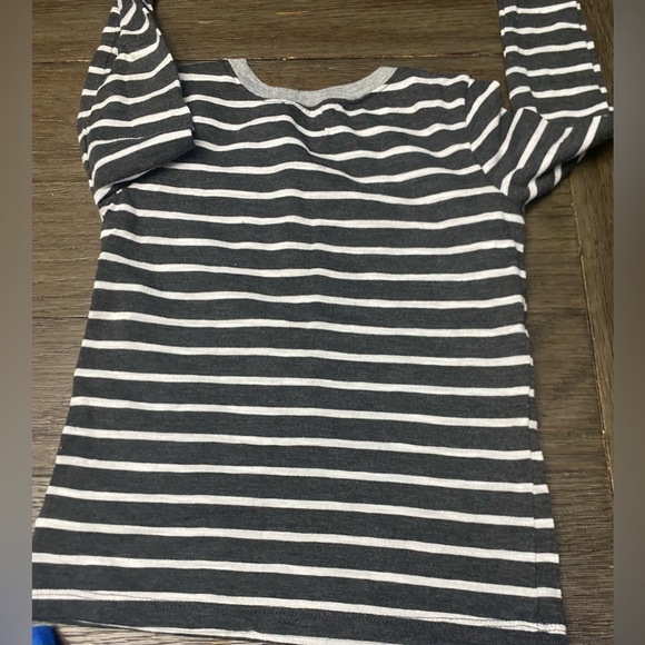 Lot of 3 boys long sleeve shirts size 5-6. Tommy Bahama button down fleece 2 tee - Picture 6 of 9